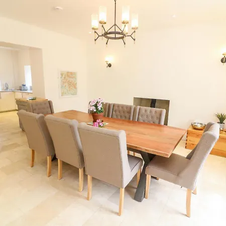Holiday home Hollins